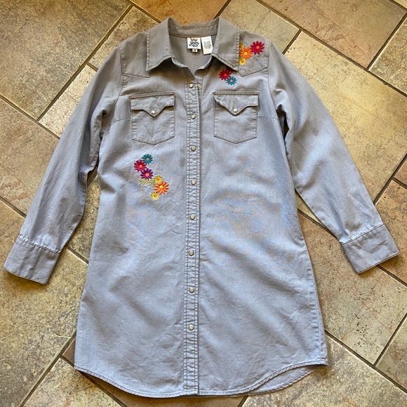 ivy jane Dresses & Skirts - Ivy Jane Gray Denim Snap Shirt Dress with Colorful Embroidery and Western Flair